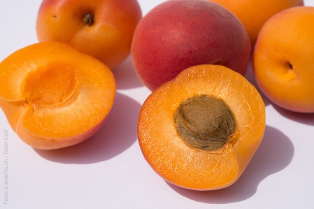 Abricot aux macarons